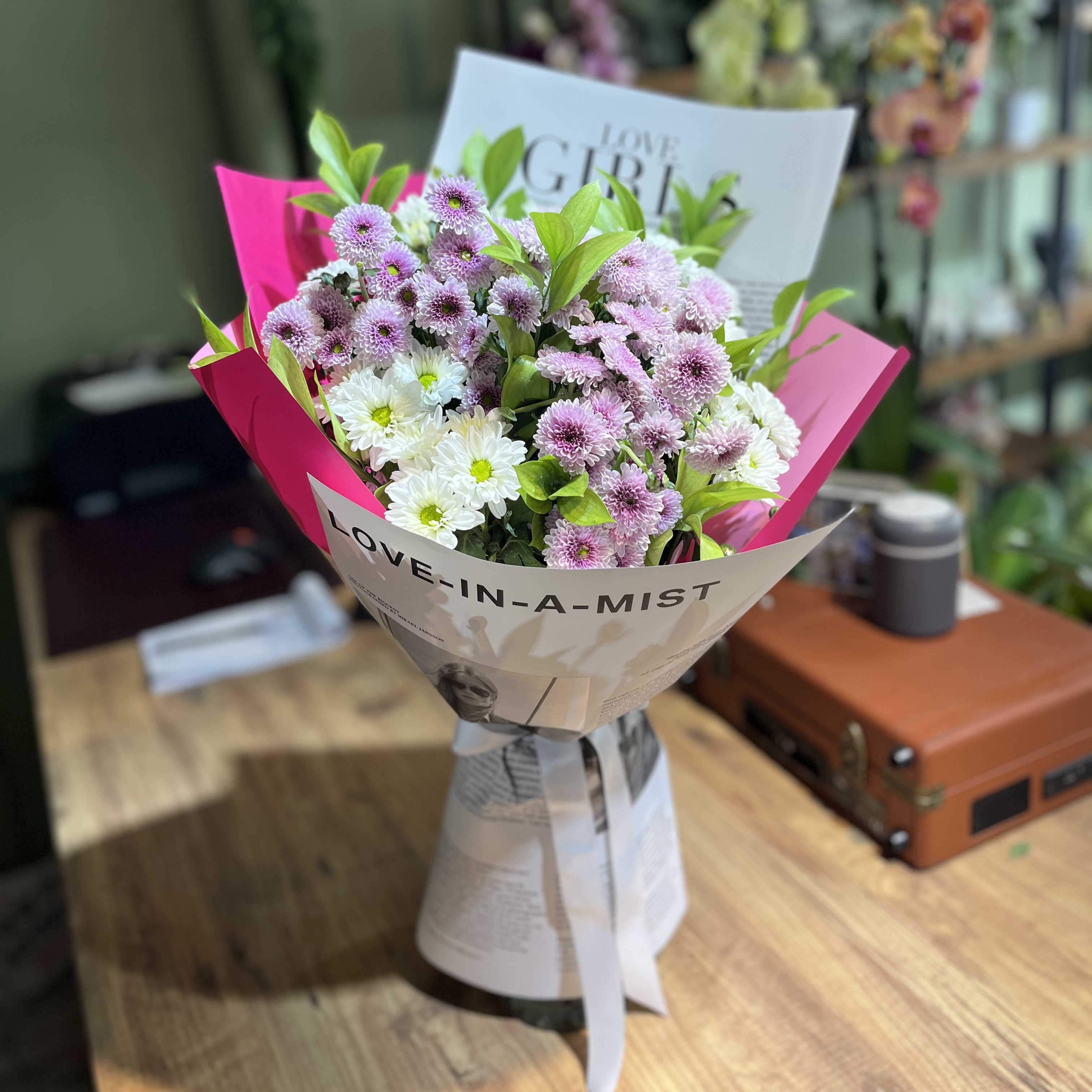 Love in a Mist Buketi